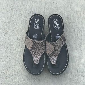 Seychelles stack sandals